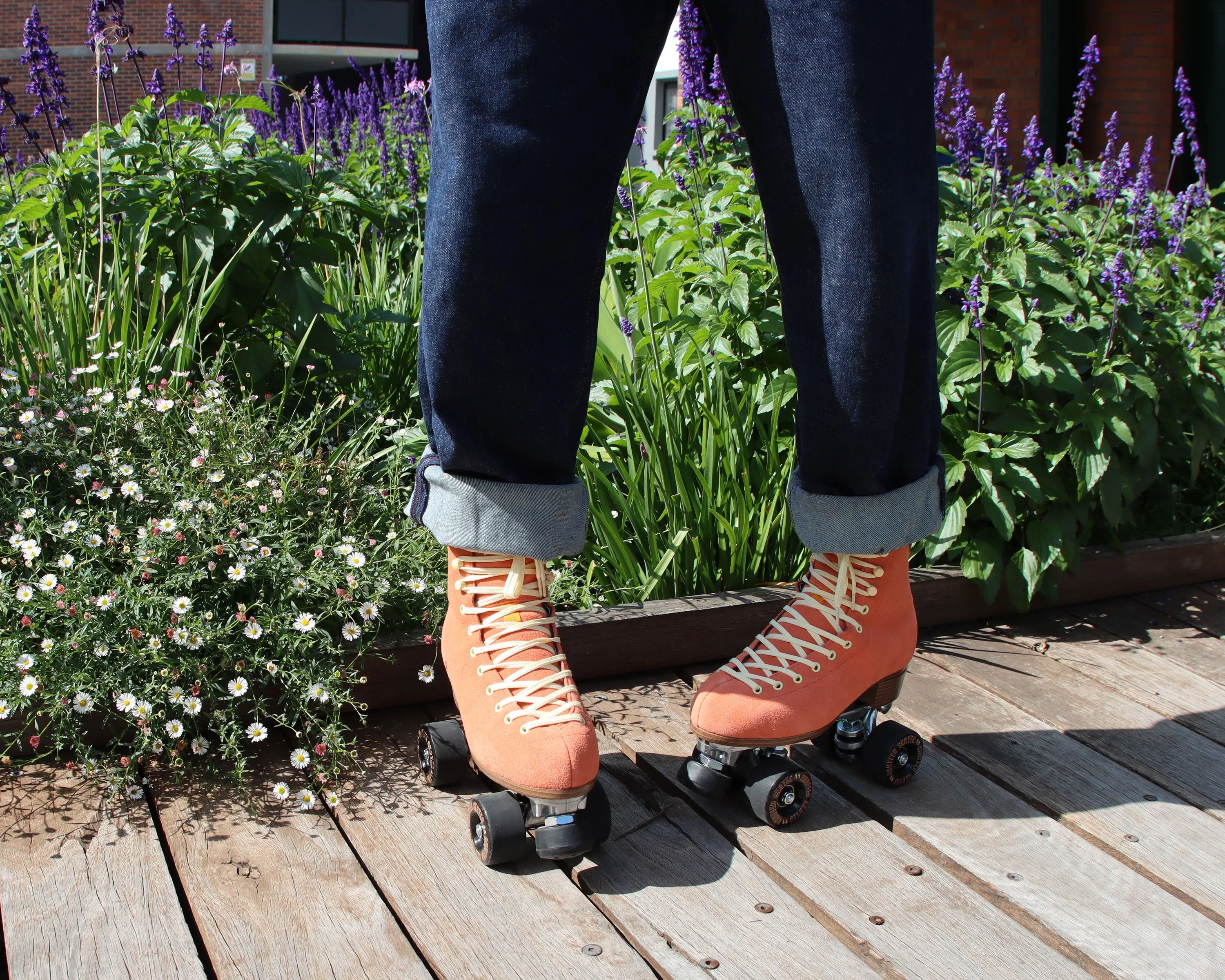 WANDERER Chuffed Skates - PEACH PINK - Image 4
